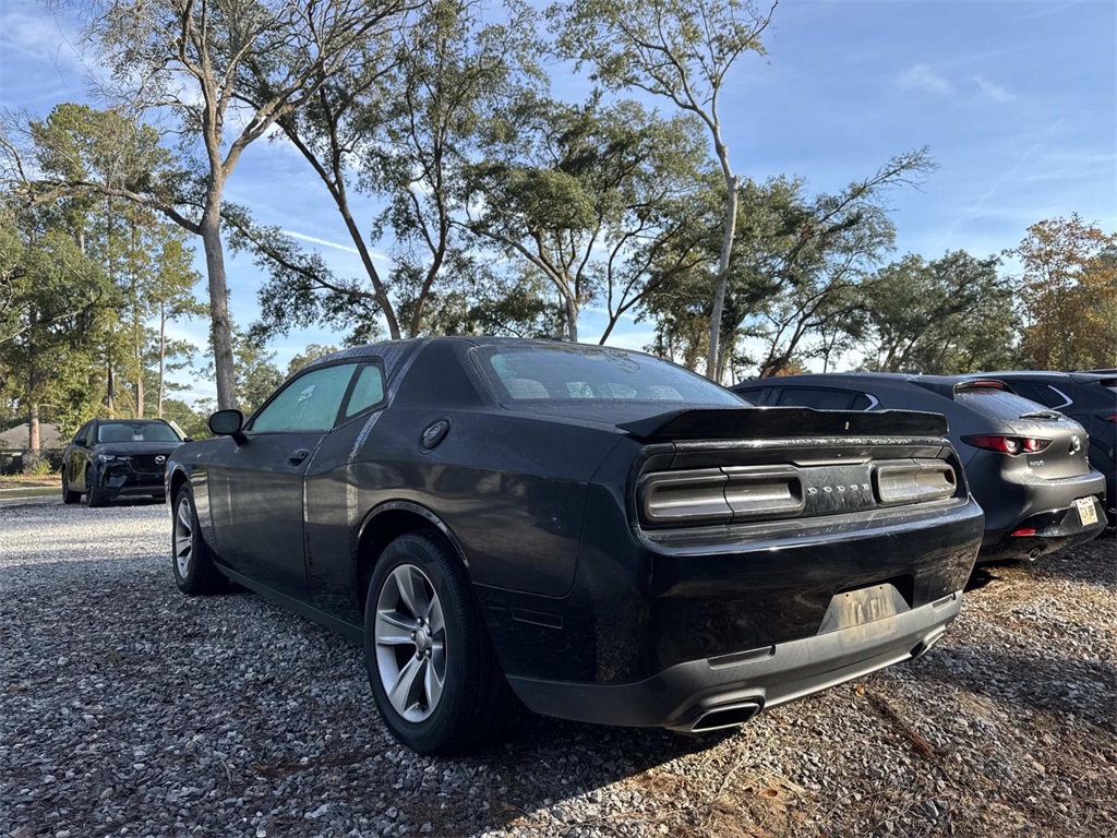 2019 Dodge Challenger SXT photo 4