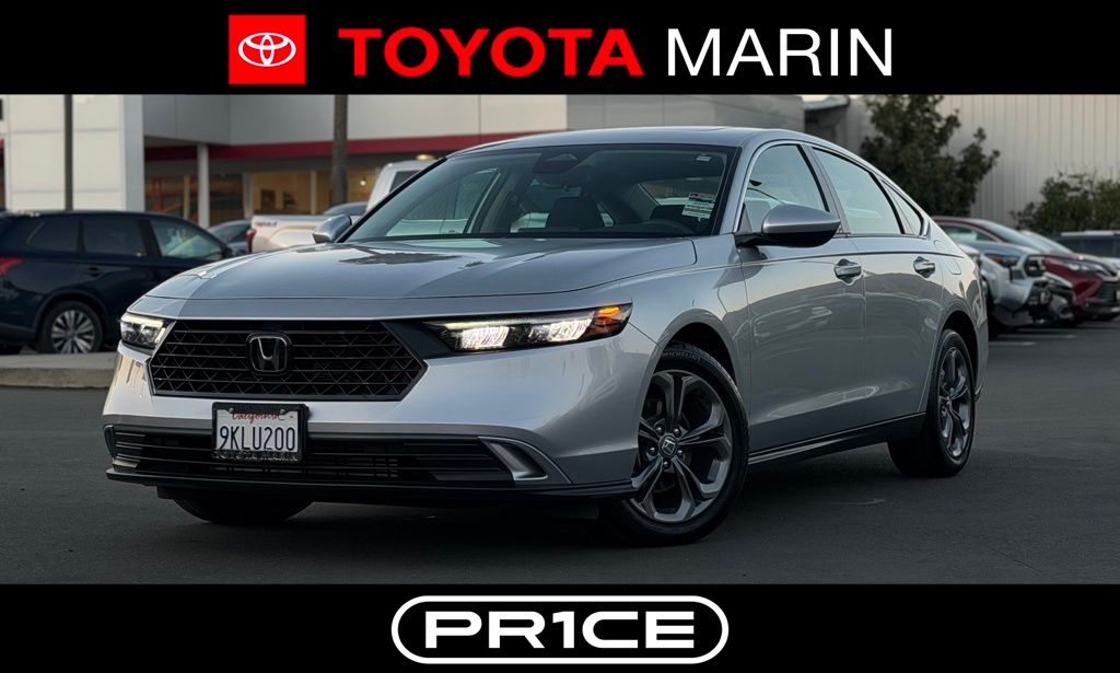 2024 Honda Accord EX's photo