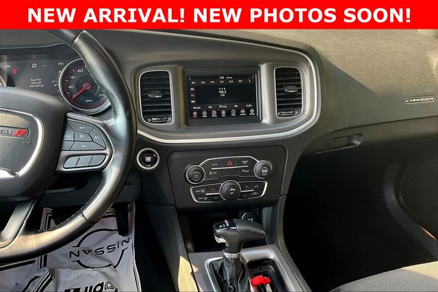 2022 Dodge Charger SXT photo 9