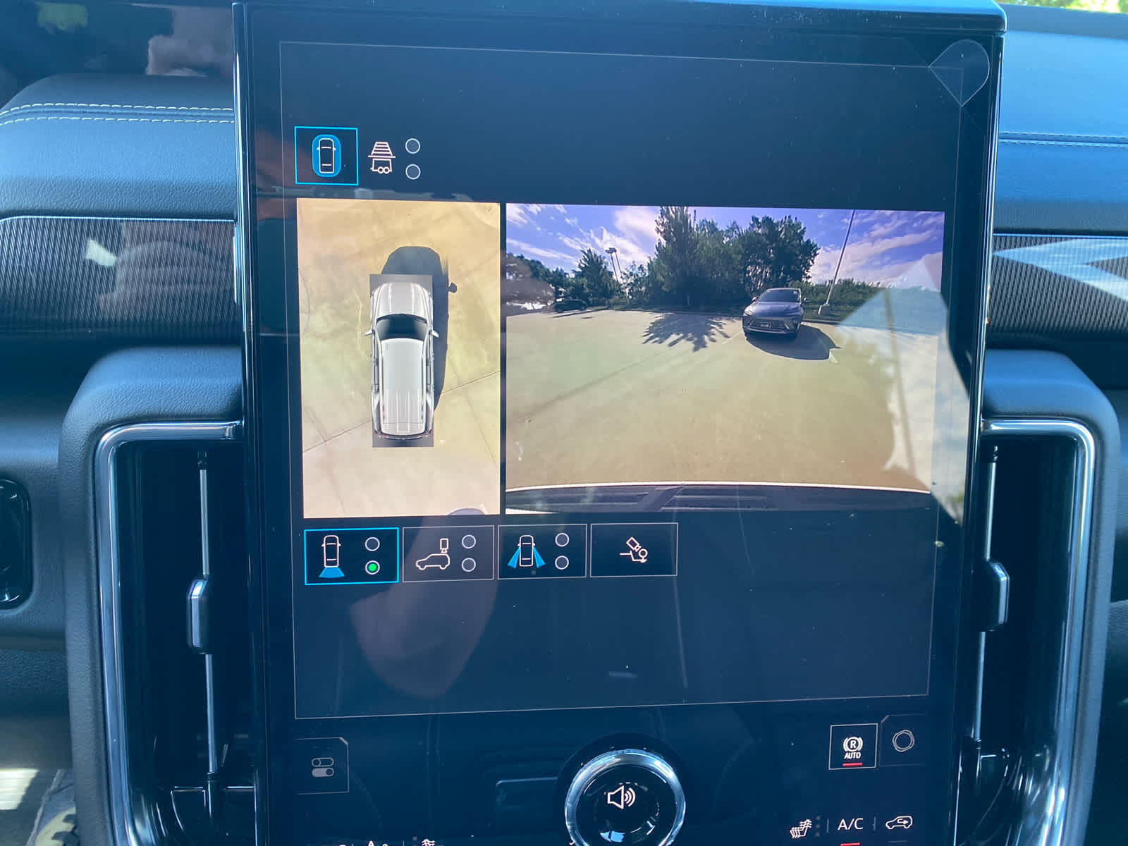 2026 Gmc Yukon photo 14