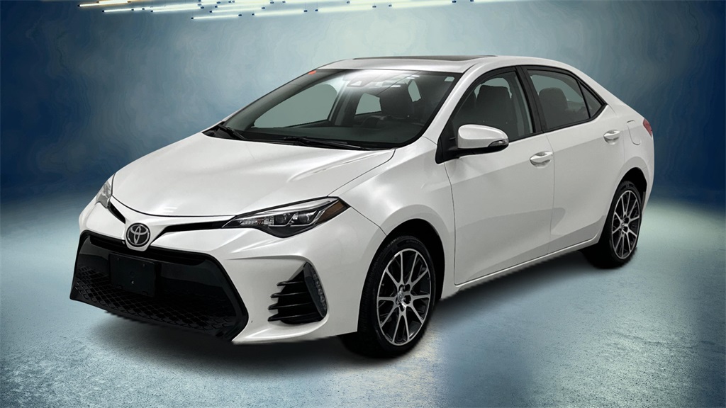2017 Toyota Corolla SE's photo