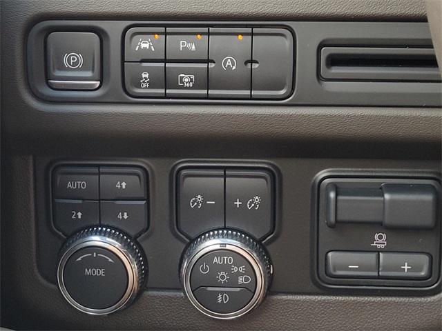 2024 Gmc Yukon XL SLT photo 17