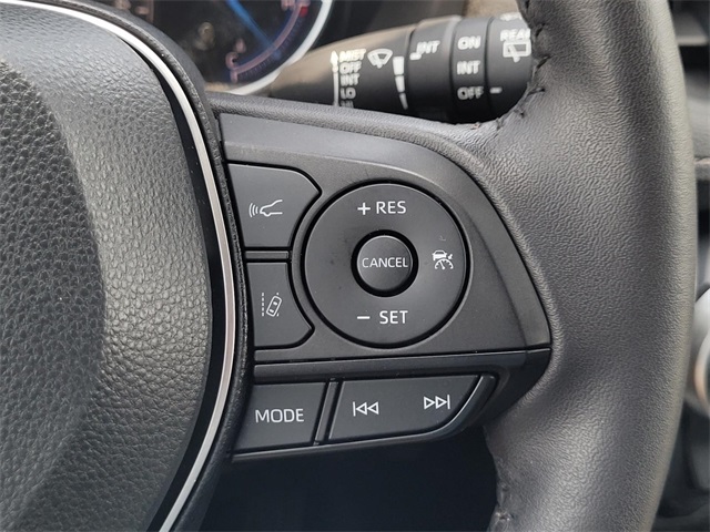 2024 Toyota RAV4 Hybrid XLE Premium photo 11