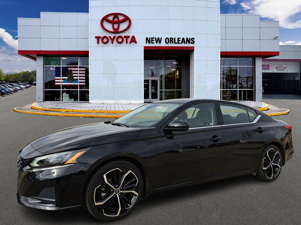 2024 Nissan Altima SR