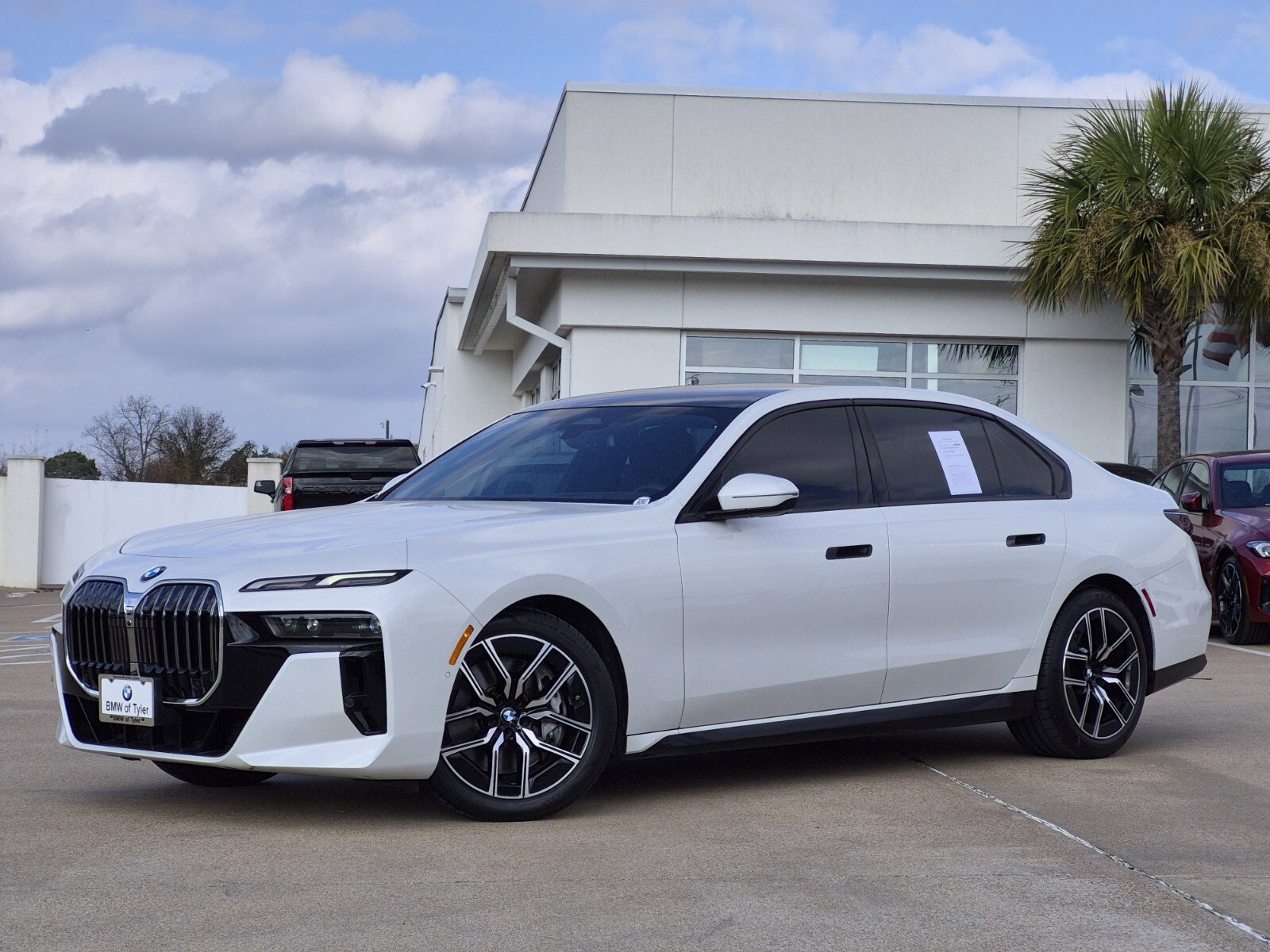 2023 BMW 7 Series 760i's photo