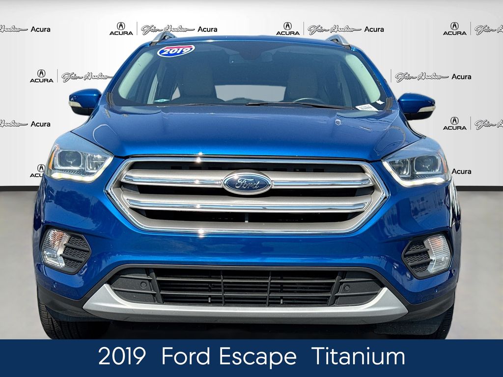 2019 Ford Escape Titanium photo 3