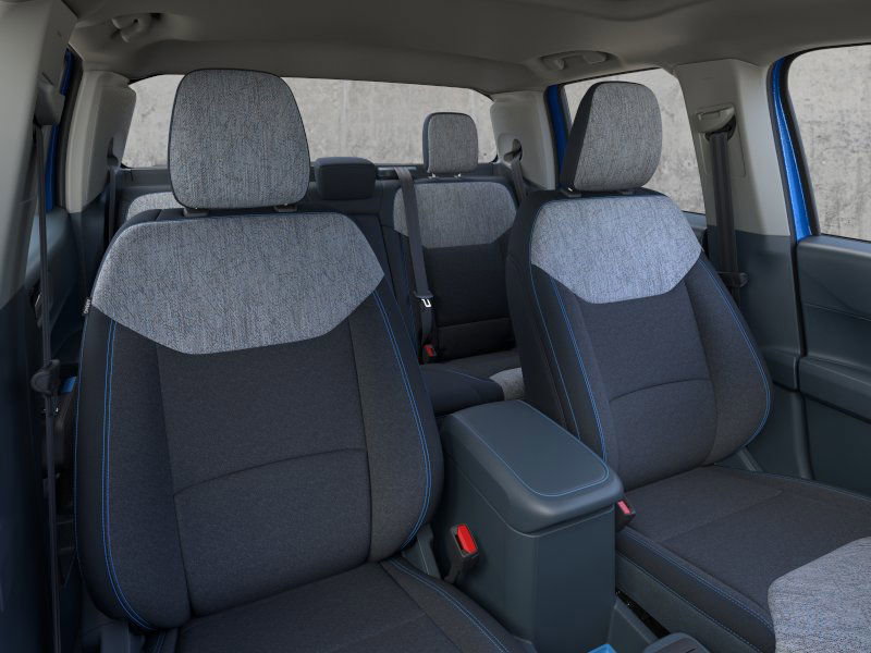 2025 Ford Maverick XLT photo 2