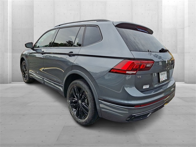 2022 Volkswagen Tiguan SE R-Line Black photo 2