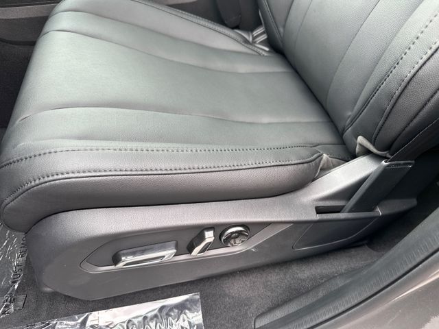2026 Acura MDX Base photo 25