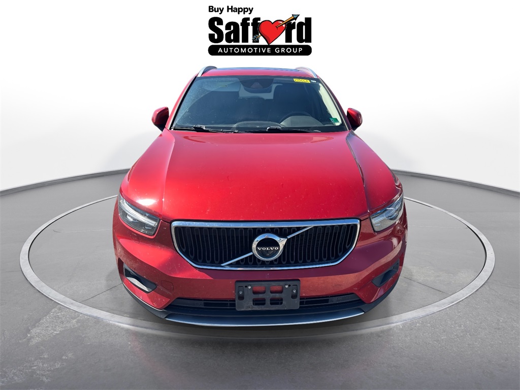 2019 Volvo XC40 Momentum photo 6