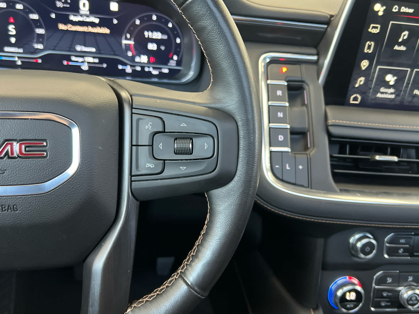 2023 Gmc Yukon AT4 photo 16
