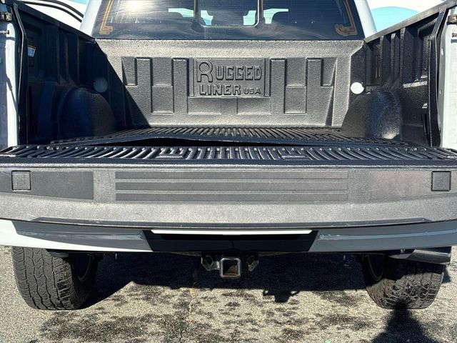 2023 Ford F-150 Platinum photo 28