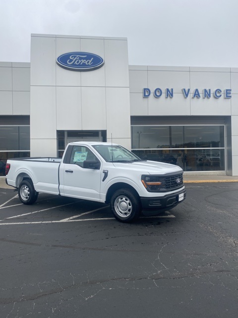 2025 Ford F-150 XL's photo