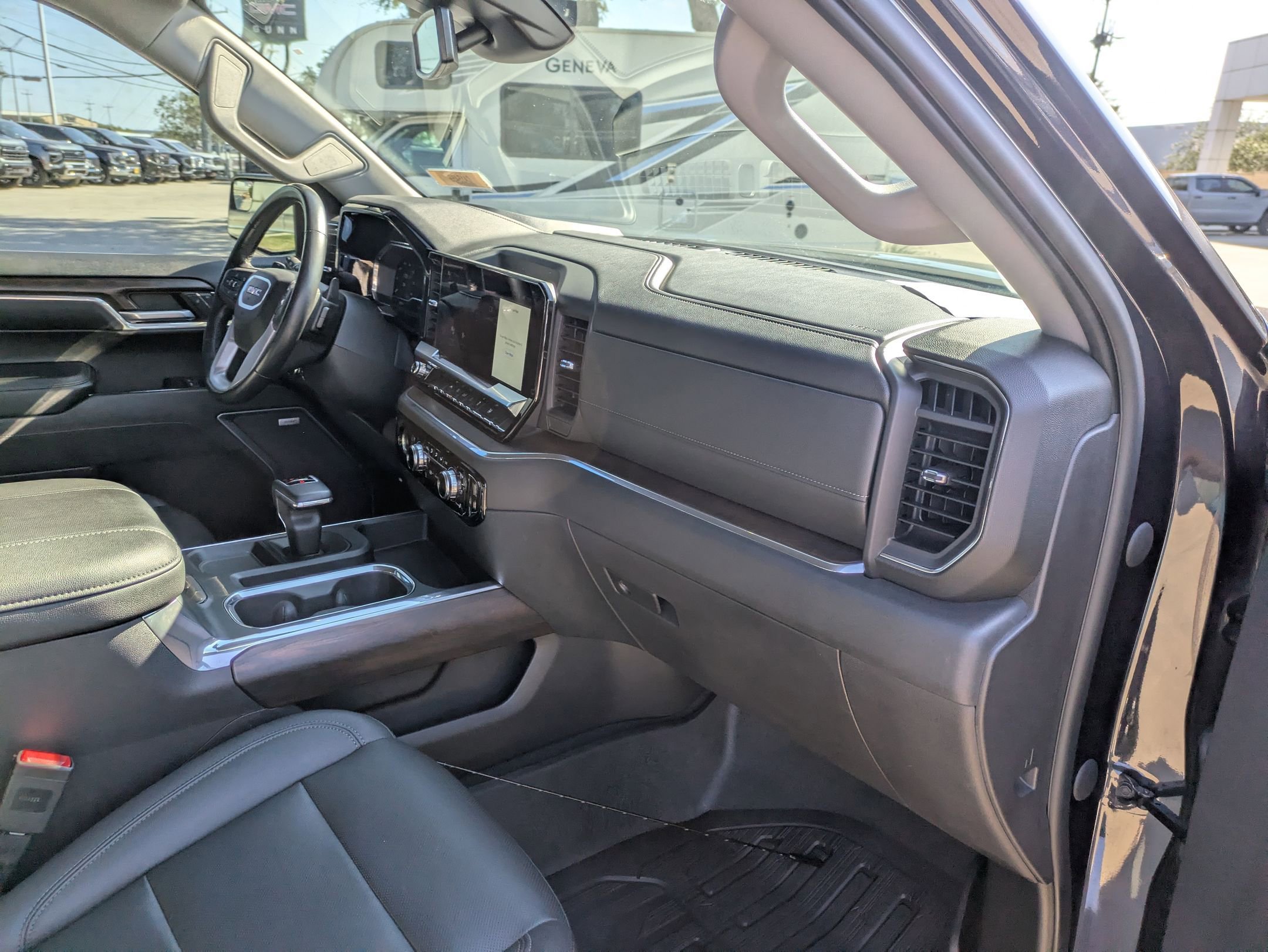2023 Gmc Sierra 1500 SLT photo 28