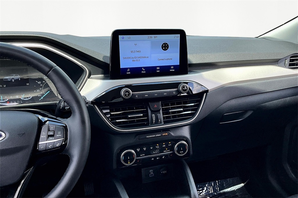 2022 Ford Escape SEL photo 6