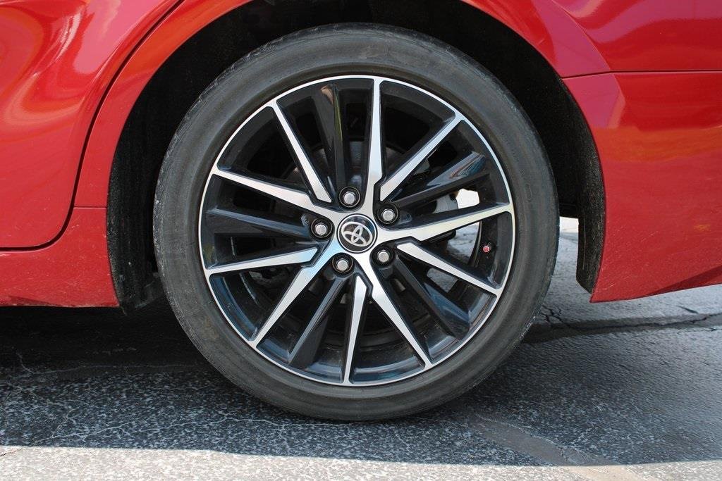 2023 Toyota Camry SE photo 5