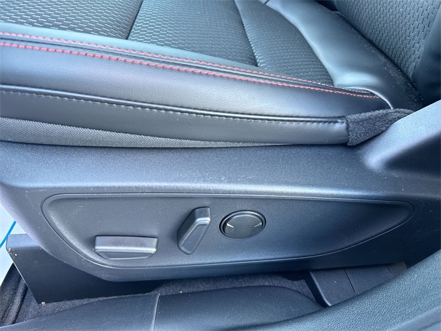 2026 Ford Escape ST-Line Select photo 4