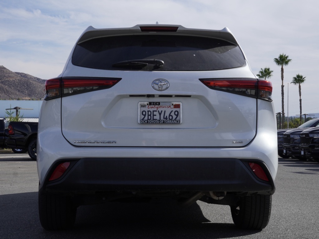 2022 Toyota Highlander XLE photo 4