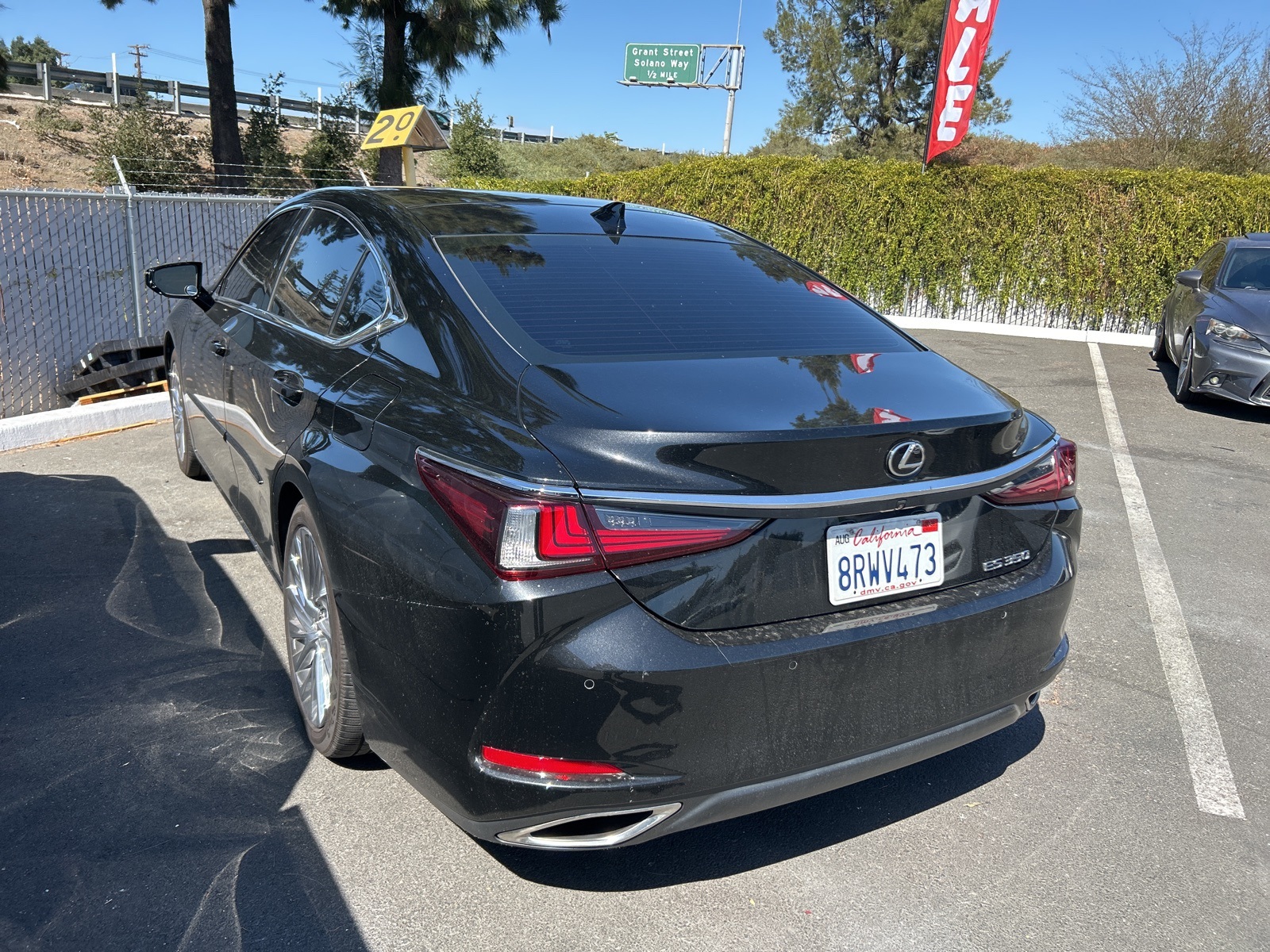 2020 Lexus ES 350 Luxury photo 4
