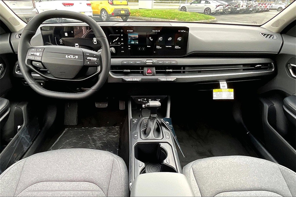 2025 Kia K4 EX photo 5