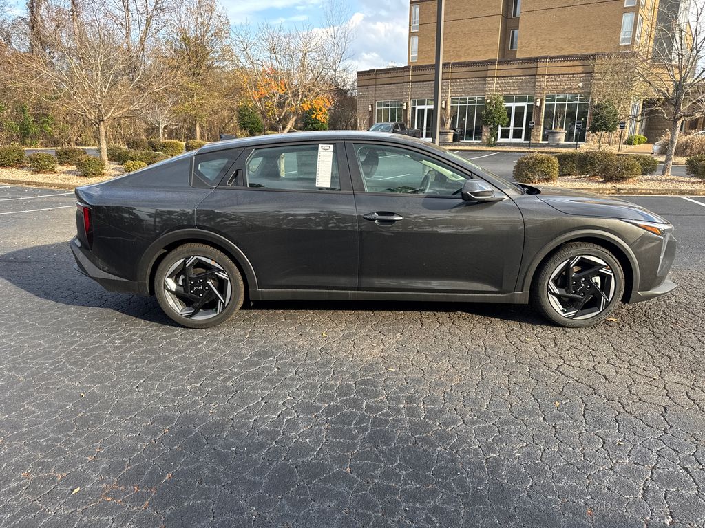 2025 Kia K4 EX photo 2
