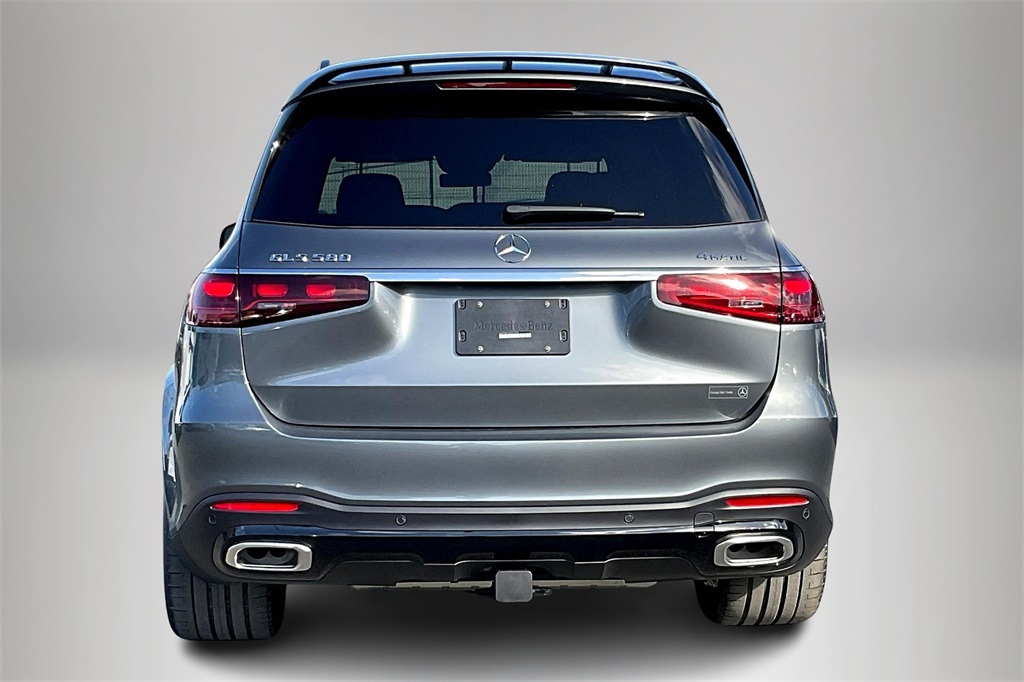 2025 Mercedes Benz GLS 580 4MATIC photo 4