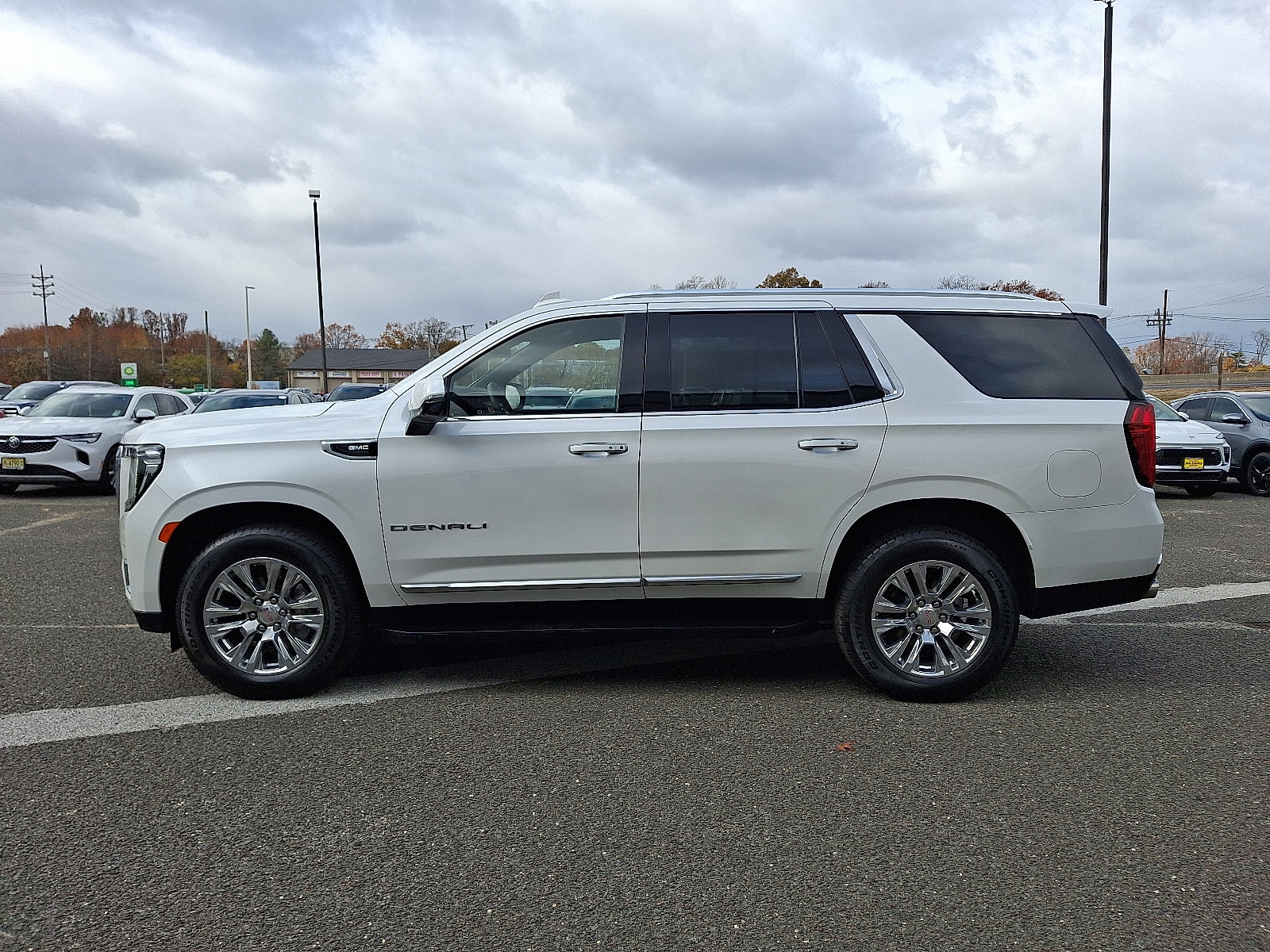 2023 Gmc Yukon Denali photo 2