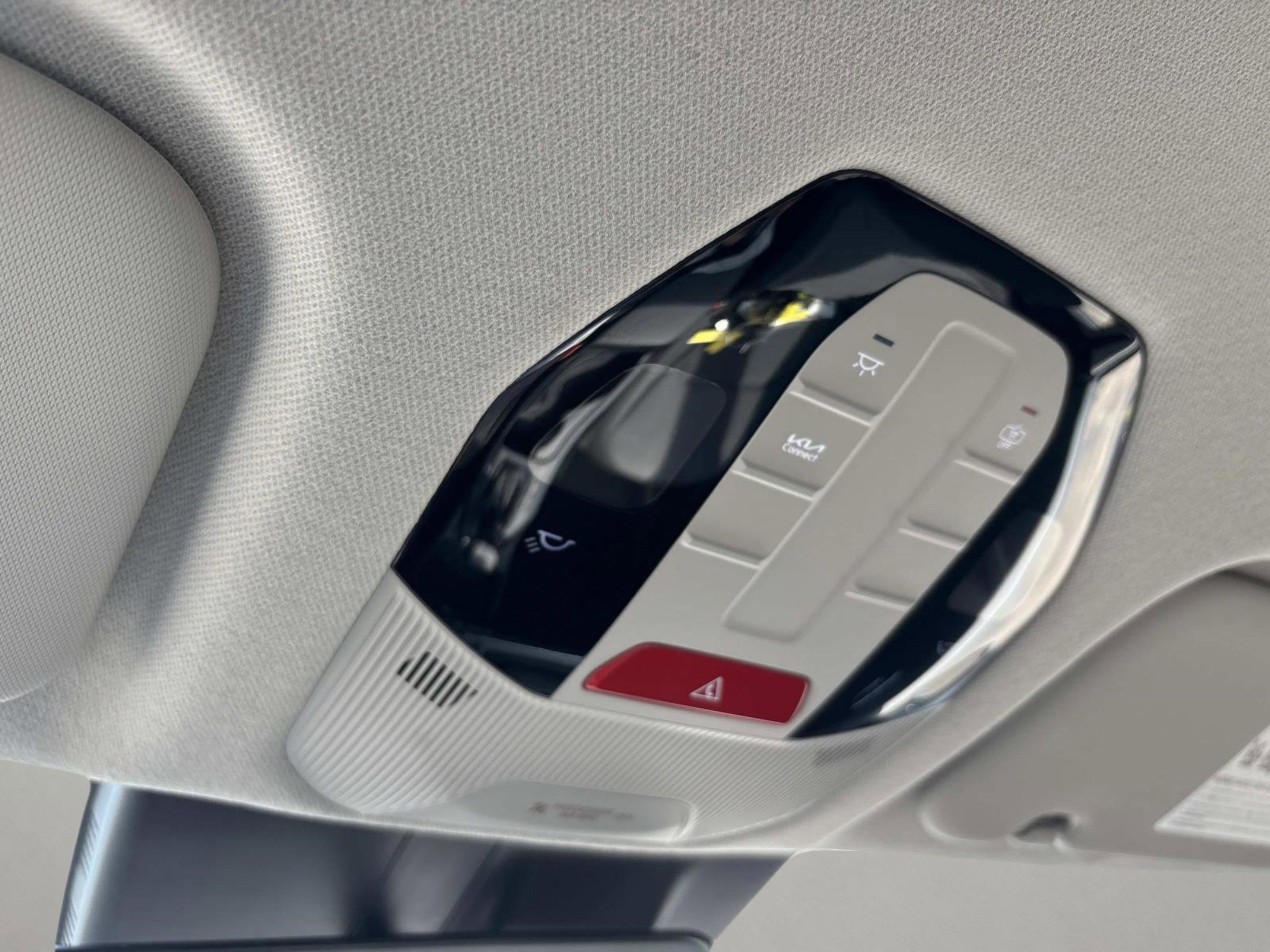 2025 Kia K4 LXS photo 25