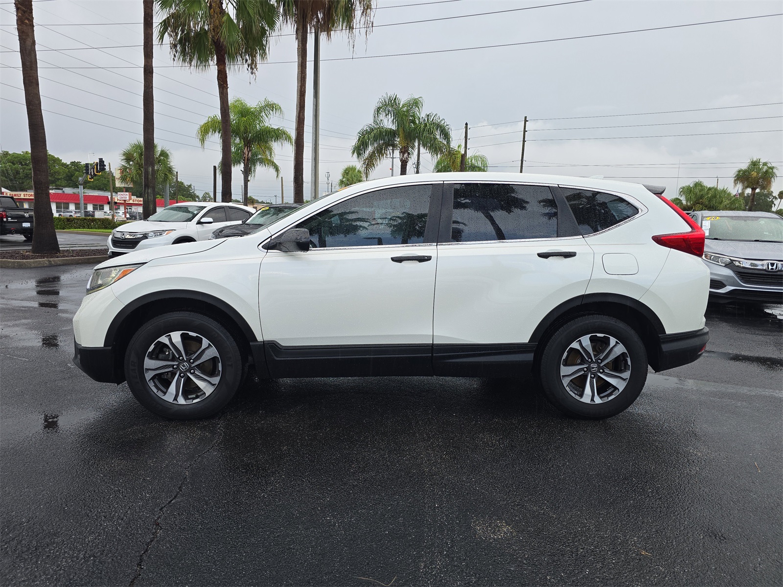 2018 Honda CR-V LX photo 5