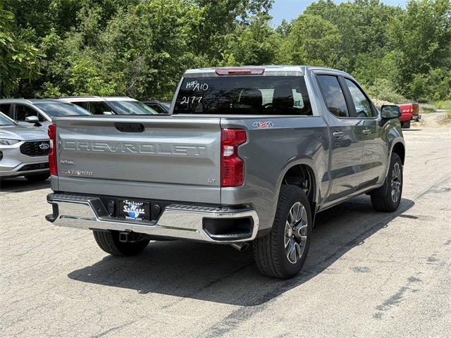 2026 Chevrolet Silverado 1500 LT photo 4