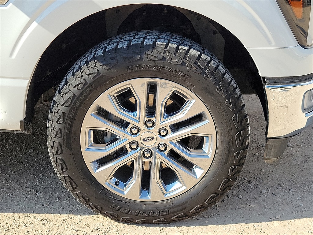 2024 Ford F-150 Lariat photo 13