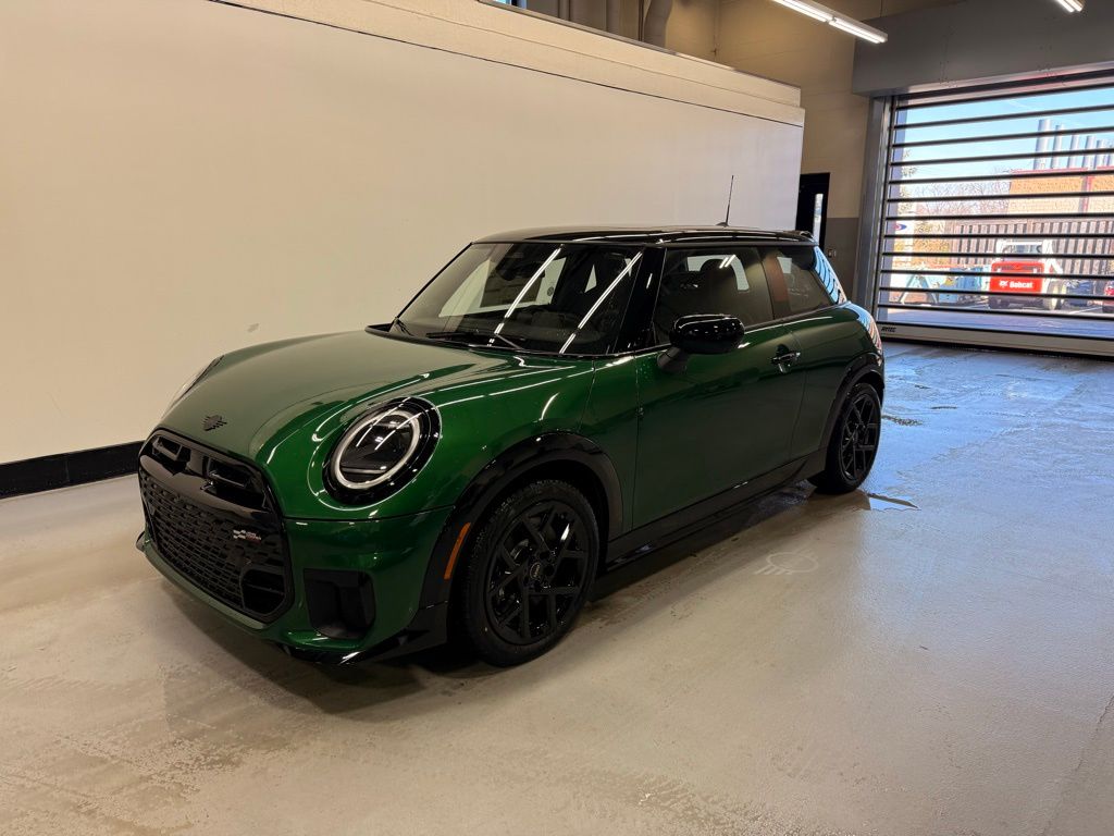 2026 MINI Hardtop 2 Door S's photo