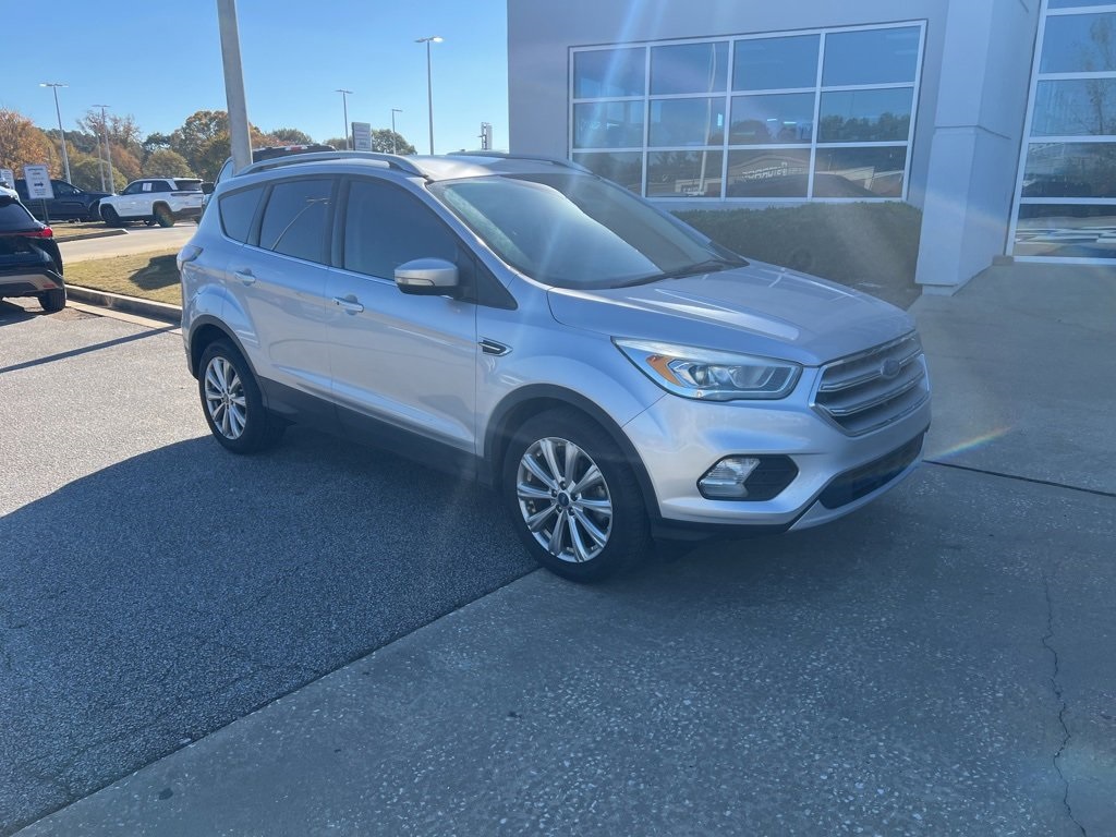 2017 Ford Escape Titanium photo 2