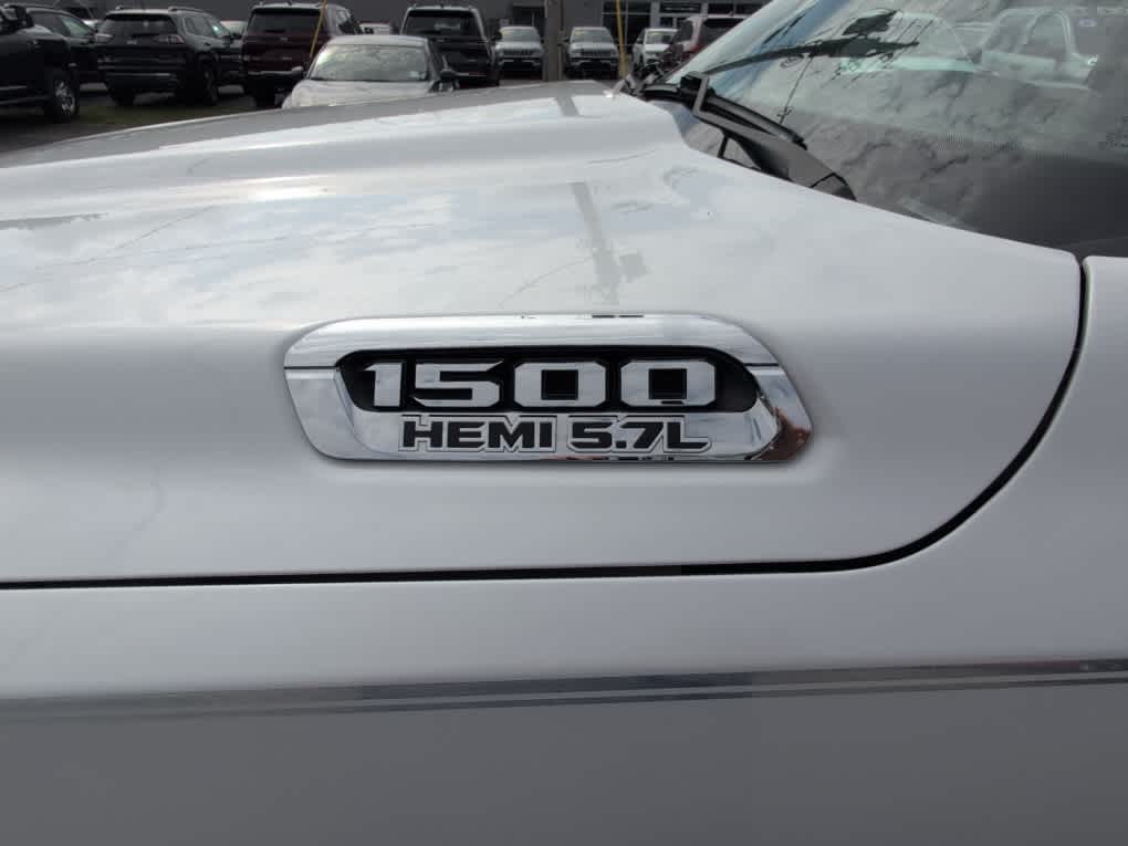 2022 Ram 1500 Laramie photo 11