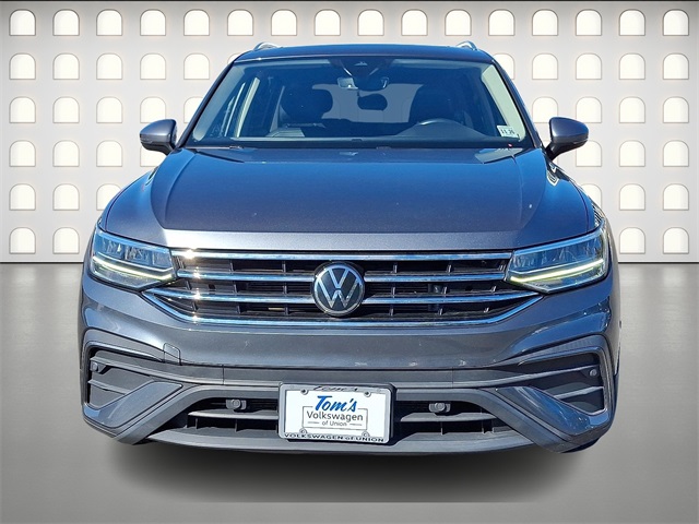 2022 Volkswagen Tiguan SE photo 2
