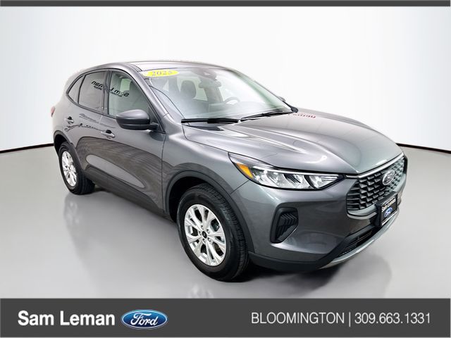 2025 Ford Escape Active's photo