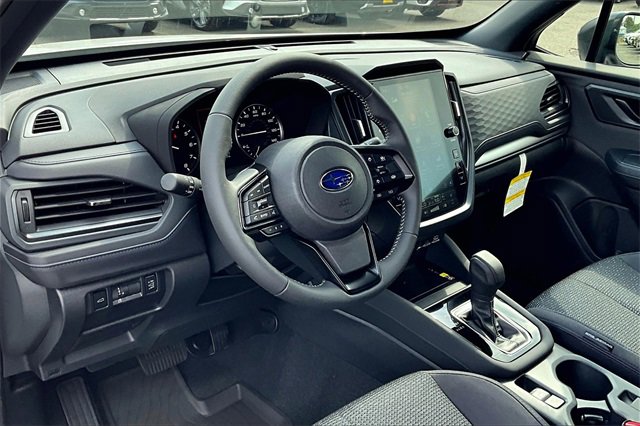 2025 Subaru Forester Premium photo 5