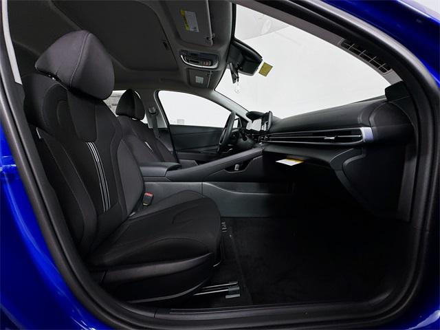 2025 Hyundai Elantra SEL Convenience photo 35