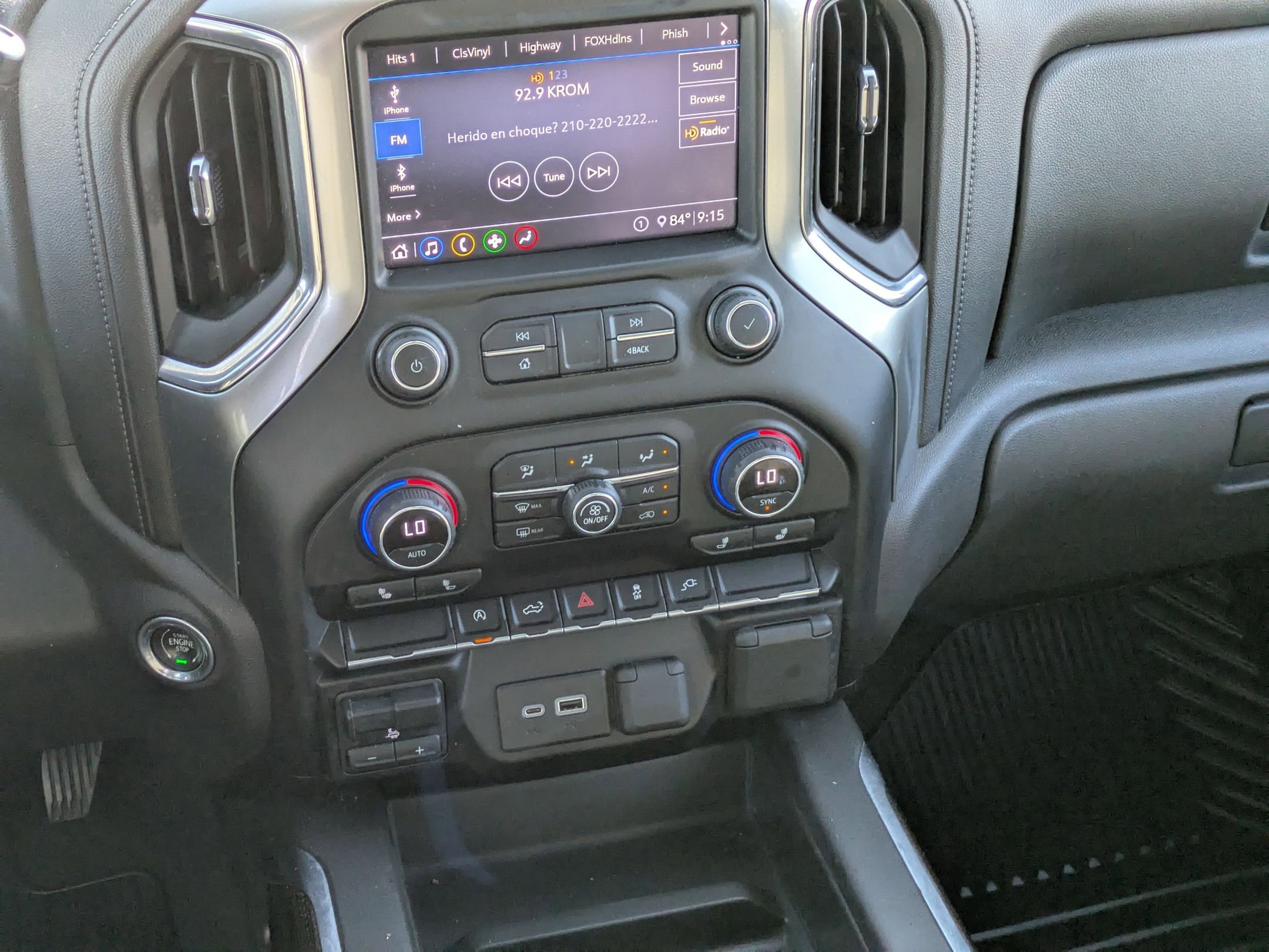 2020 Chevrolet Silverado 1500 RST photo 18
