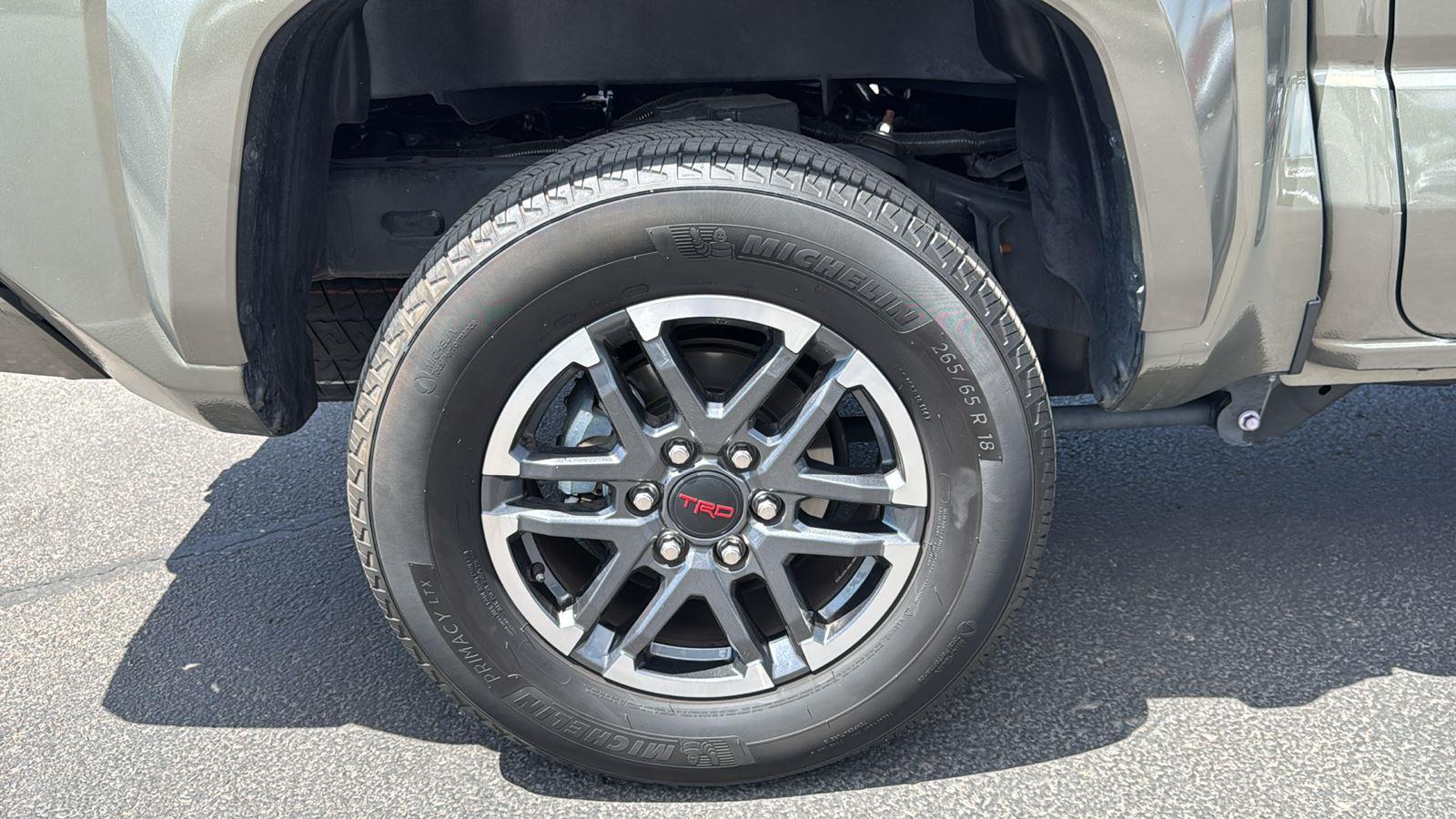 2024 Toyota Tacoma TRD Double Cab photo 9