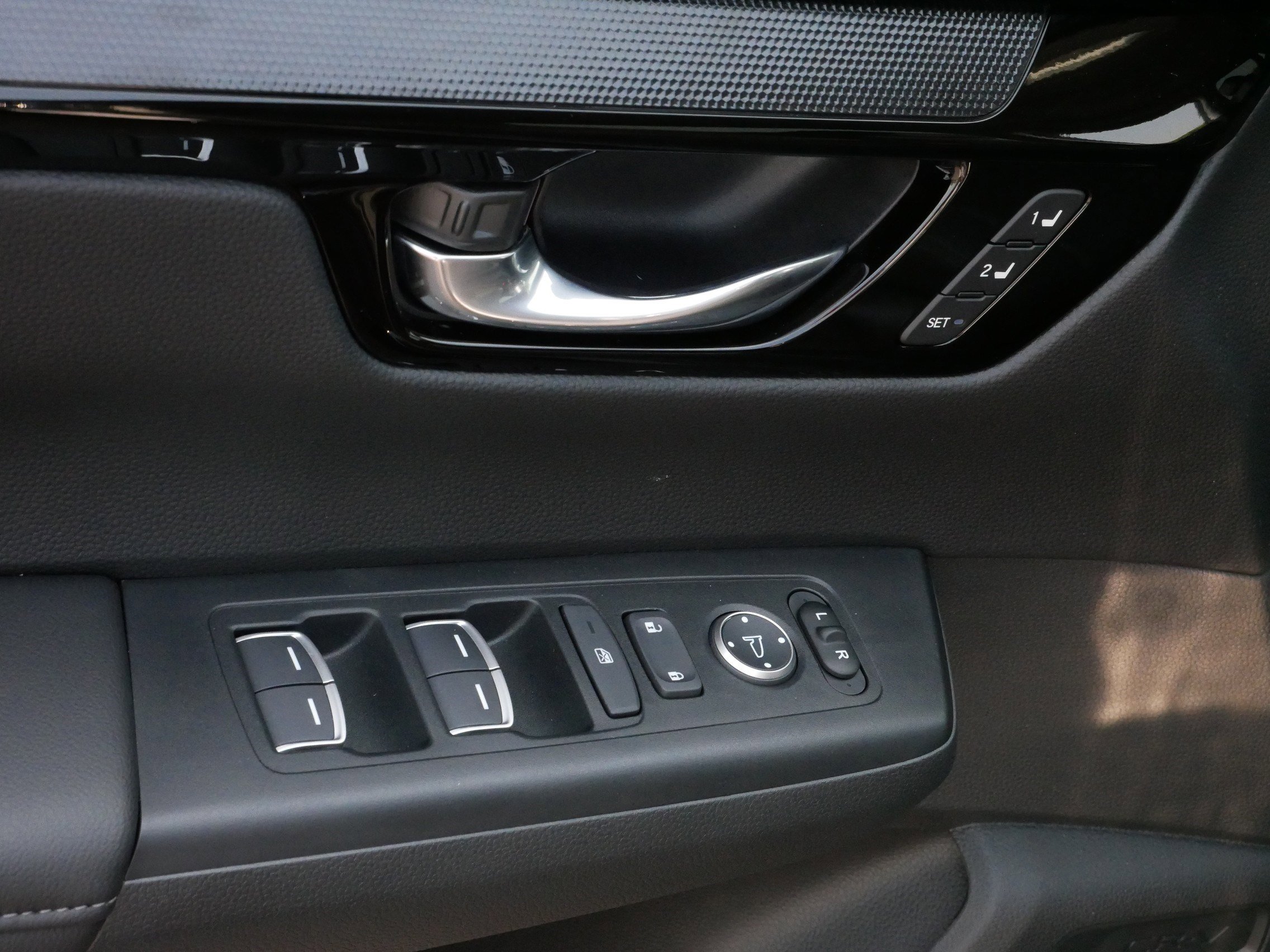 2025 Honda CR-V EX-L photo 12