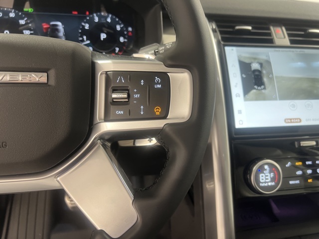 2025 Land Rover Discovery SE photo 12