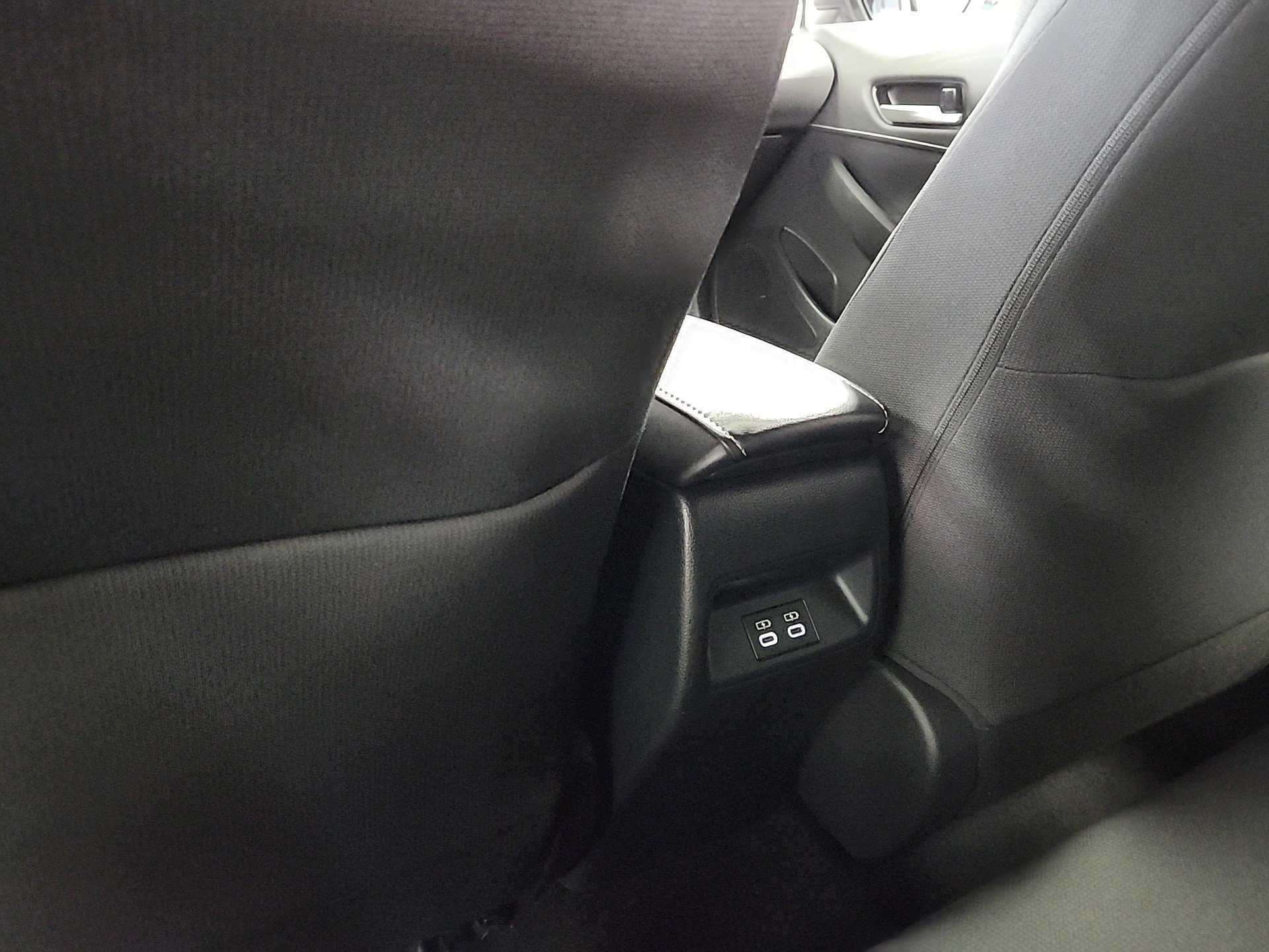 2023 Toyota Corolla SE photo 23