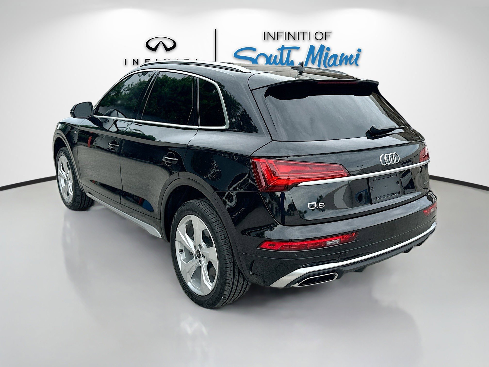 2024 Audi Q5 S line Premium Plus photo 4