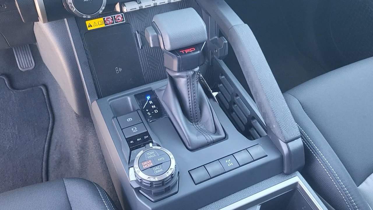 2024 Toyota Tacoma TRD 4x4 photo 17