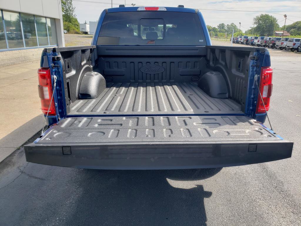 2023 Ford F-150 XLT photo 6
