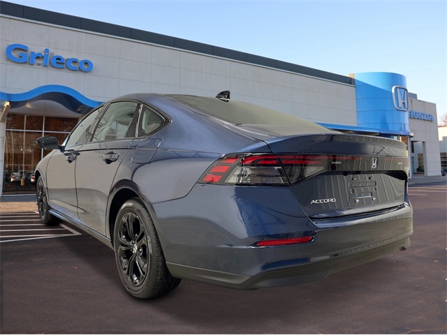2025 Honda Accord SE photo 3