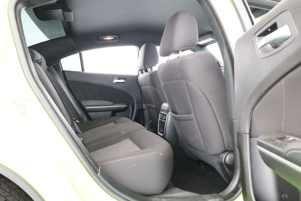 2023 Dodge Charger SXT photo 18