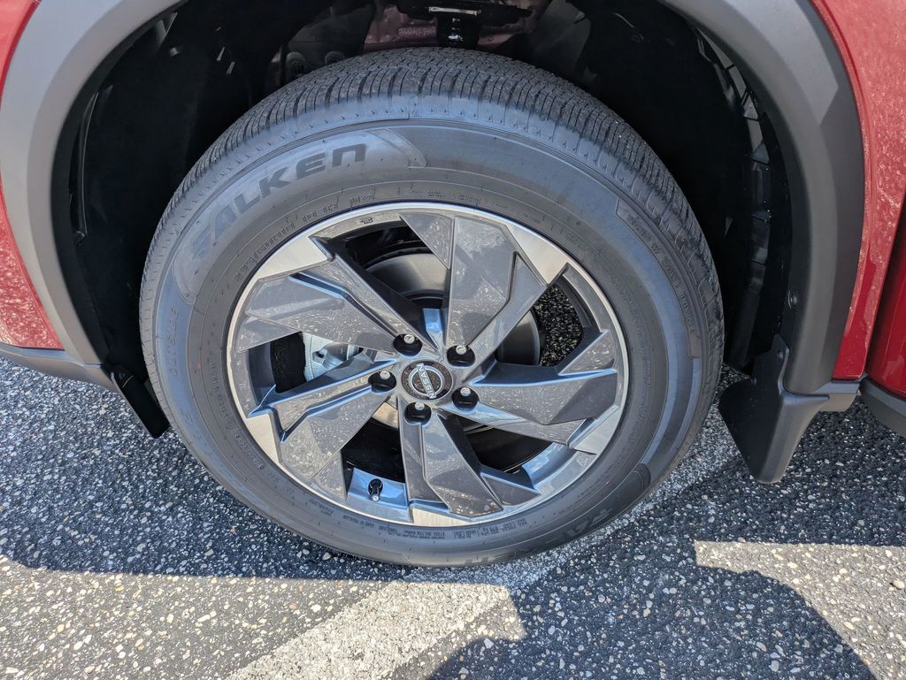 2026 Nissan Rogue SV photo 9