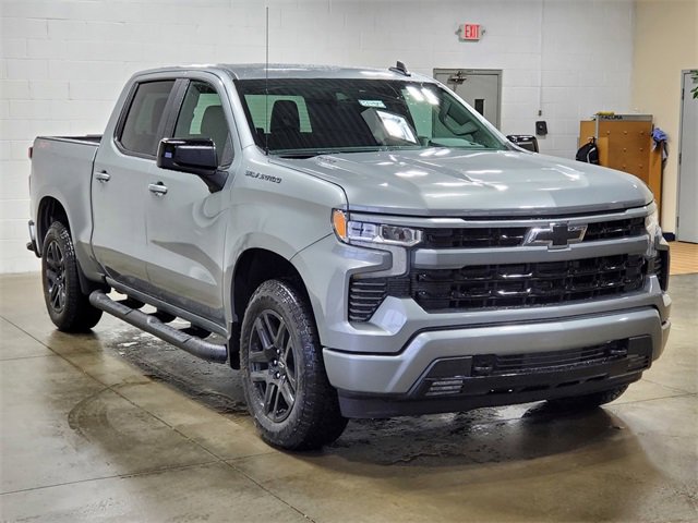 2026 Chevrolet Silverado 1500 RST photo 3